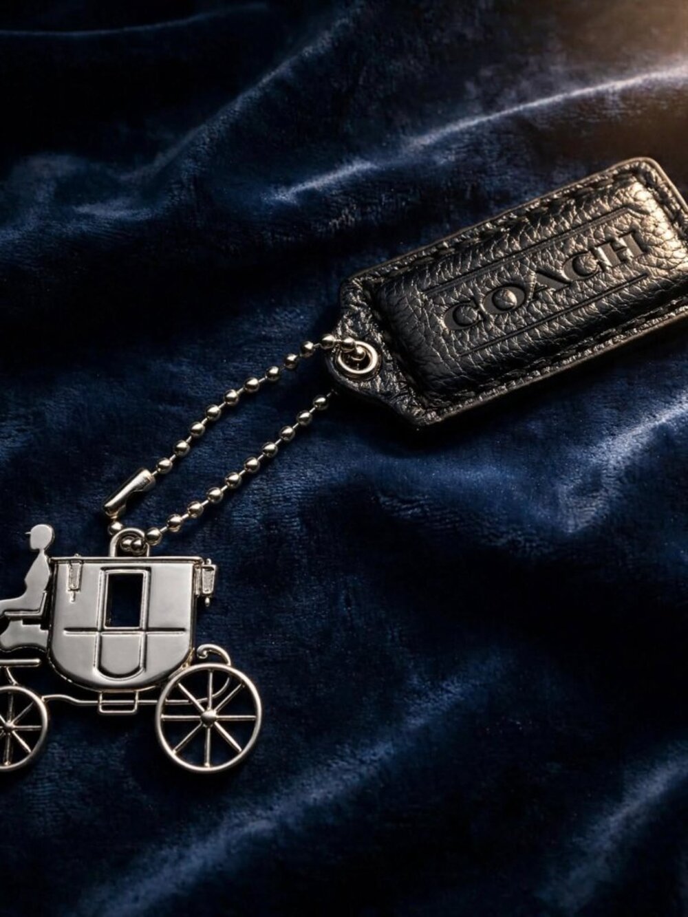 Authentic Vintage COACH Black Leather Hang Tag Silver Tone Horse and Carriage
